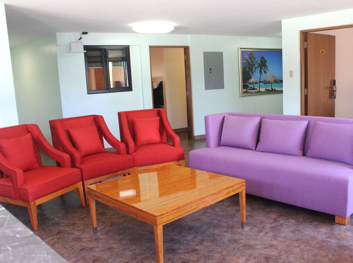 Saipan Beach Hotel Buitenkant foto