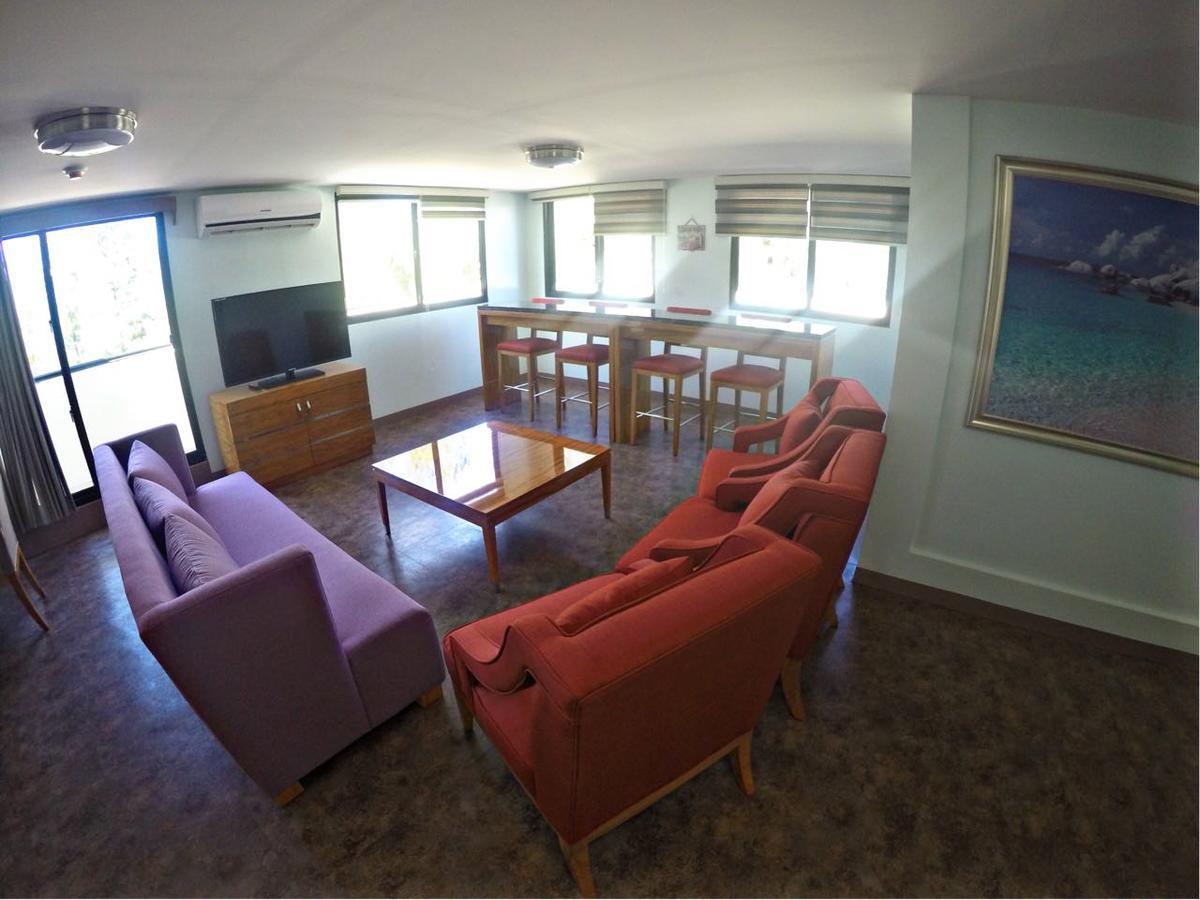 Saipan Beach Hotel Buitenkant foto