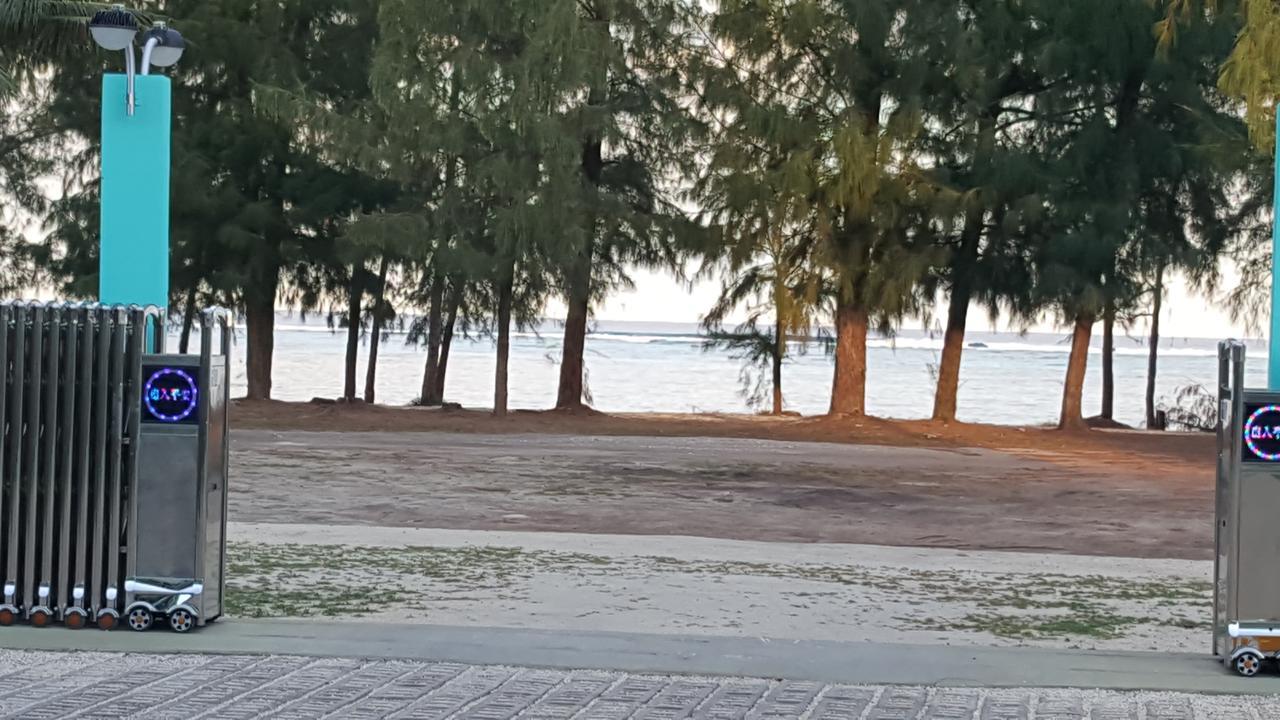 Saipan Beach Hotel Buitenkant foto